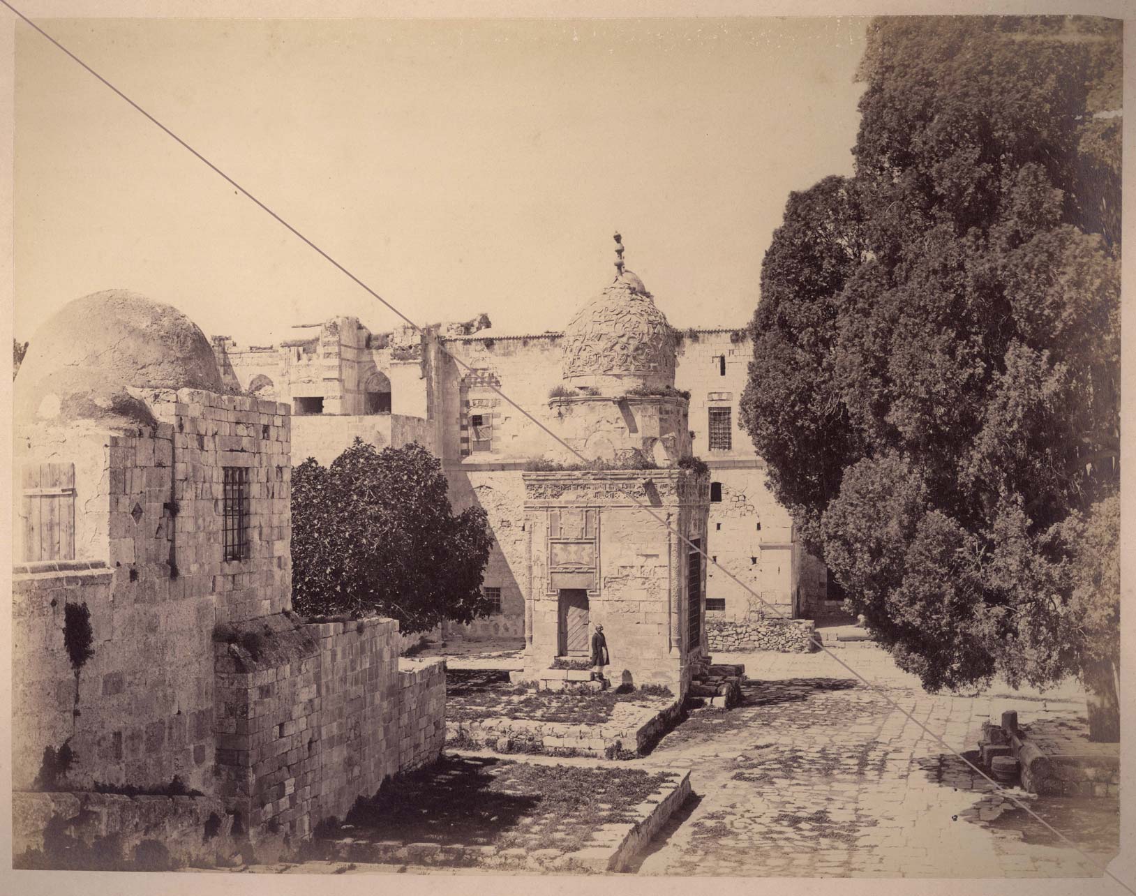 bergheim011.jpg - Tomb of Caliph Aboo Naboot