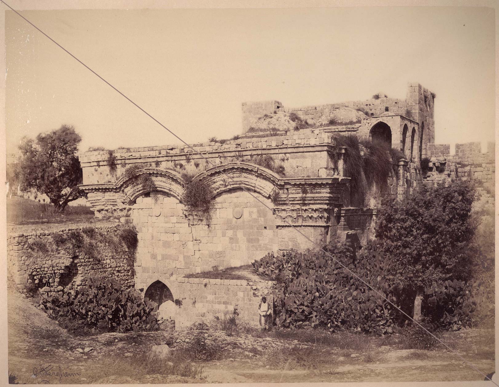 bergheim018.jpg - Golden or Beautiful Gate of the Temple